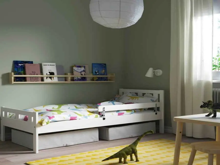 Children's bedroom furniture collected as part of a full apartment clearance in Dubai